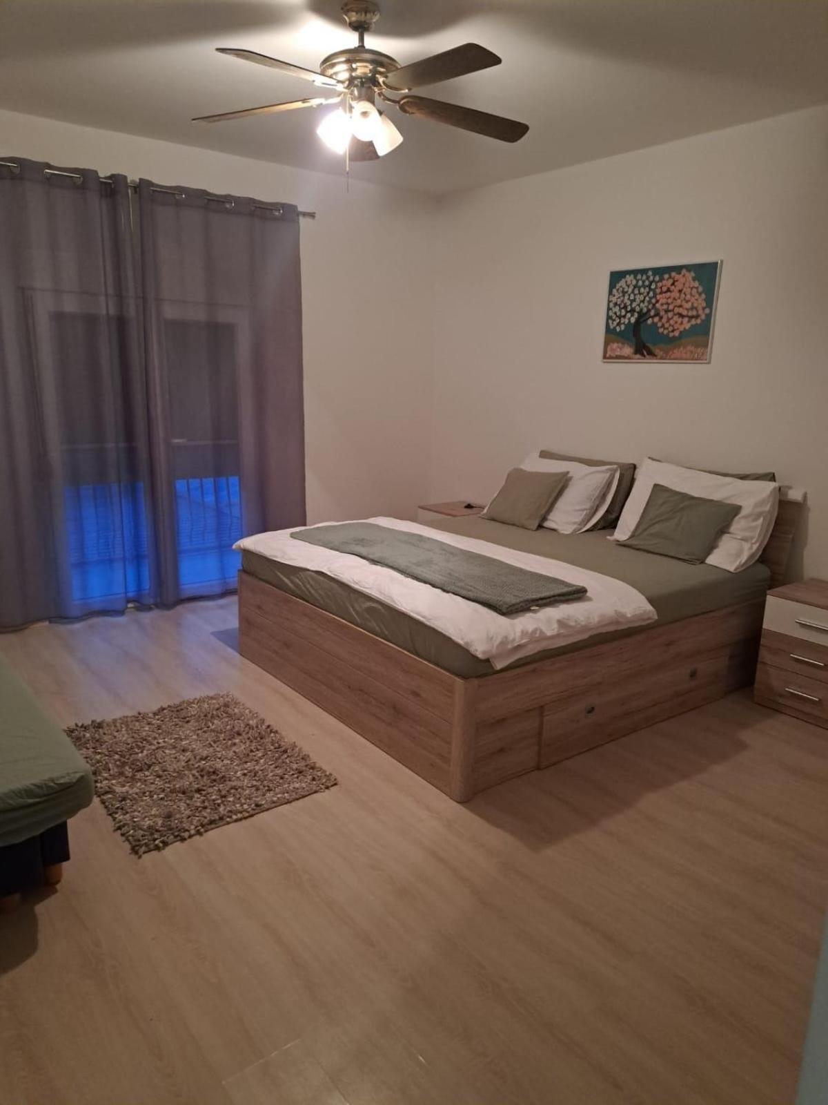 Apartments By The Sea Turanj, Biograd - 364 エクステリア 写真